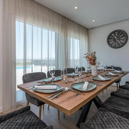 別荘 Cozy In With Wifi *