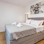 別荘 Pet Friendly In Tinj