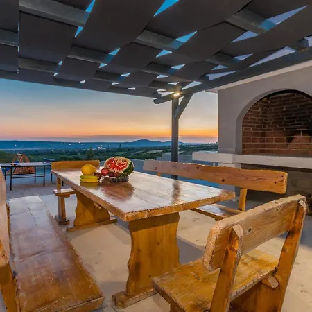 Σπίτι διακοπών Pet Friendly In Tinj